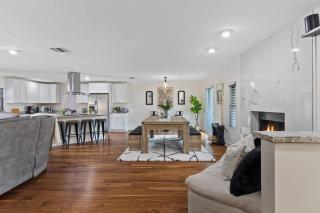 Sunshine State Retreat Luxury Pool Home - Brandon - 5