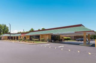 Econo Lodge - High Point - 5
