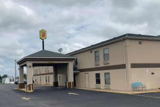 Super 8 by Wyndham Chenoa - Chenoa - 9