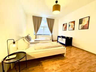 Holiday Appartement,kostenfrei Parkplatz,Innenstadt,3 Bdr,6 Personen,Babybett - 6