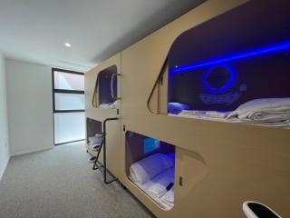 Urban Cube Hostel Sevilla - Sevilla - 6