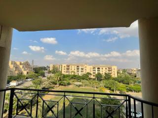 Panorama Al Shorouk apartment with view - Madīnat ash Shurūq - 0