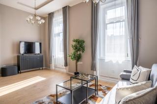 Exclusive n' Spacious Elizabeth Central Suite - Budapest - 8