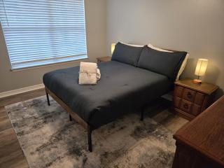 The Crestview Beach House - 8