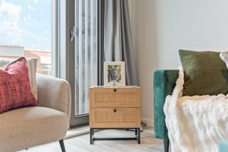 Meadow Haven - Monthly Stays - On Street Parking & Netflix - 9