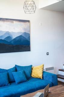 Alpin Penthouse 2 Bedroom with Fireplace and Mountain View - 7