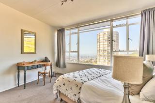 Table Mountain Retreat, Hike, Sea and City Views - Cape Town - 1