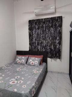 Le' Leyna Homestay - Alor Gajah - 5