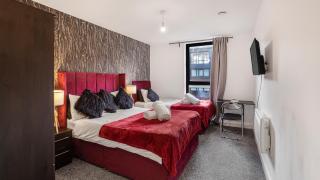 Oceanic Bliss with FREE PARK and Netflix - Birmingham - 0