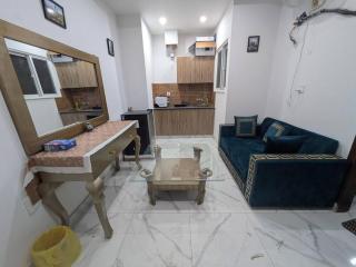 Urban Oasis Sleek Apartment in Bahria Town - 3