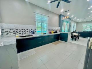 Rumah Biru Cozy Hadapan Hospital Sultanah Bahiyah Alor Setar Corner Lot 4 bilik airconds dan parking luas berserta free wifi - Alor Setar - 8