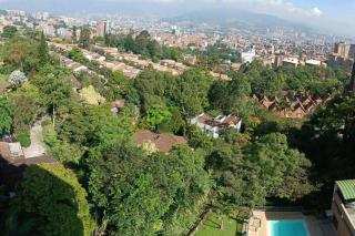 City views Air-conditioning Heated pool - 9