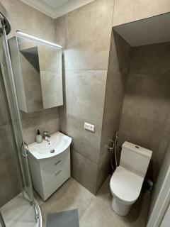 Cool apartment with small balcony near Florenc - Prague - 3