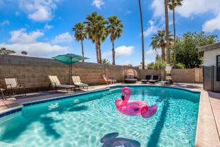 Ultimate Family Getaway w Heated Pool & Themed Rooms - Scottsdale - 0