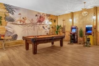 Upstay - Disney Movie Mansion at Windsor Island - 1