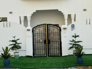 Lunar Beach Hostel - Abu Dhabi - 9