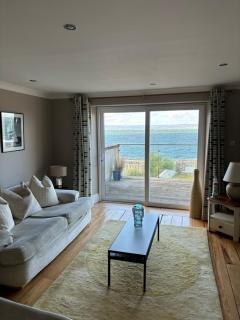 Splash Cottage beach house with Sea lapping Garden - Bangor - 3