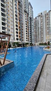 K-Avenue with PS5 and Pool View by JH Project - Kampong Tangihan - 2