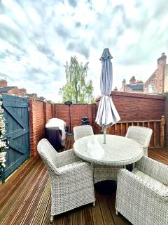 Arthur Street, Stylish 3 Bedroom House - 4