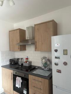 Arthur Street, Stylish 3 Bedroom House - 2