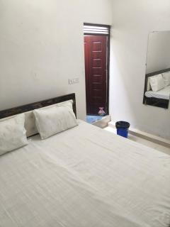 Rameshwar Dham Andhra Bhavan - 1