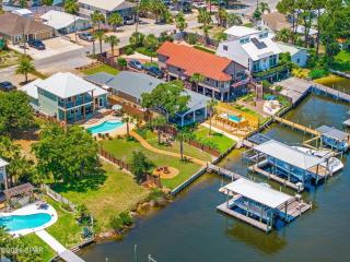 Dancin on the Waves On Lagoon Boat dock, Pool, Firepit - Panama City Beach - 7