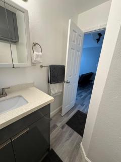 Paddle Board beachside bungalow - Belmont Shore - 2