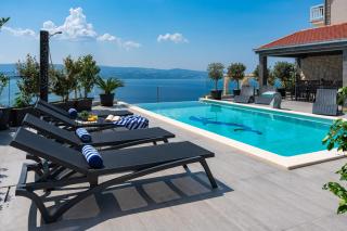 Luxury Villa POCRNJA -heated pool, sauna, jacuzzi, pool table - 2
