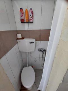 Tiny Place Near The Shuk - 6