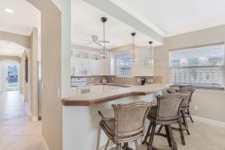 Spacious Beautiful 4 Bed 3 Bath Pool Near Beach - 1