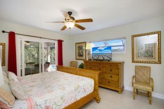 Boutique Bliss at Vanderbilt Beach Outdoor Gazebo - 1