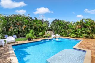 Bike to Beach, Heated Pool, Sleeps 12 - Naples - 0