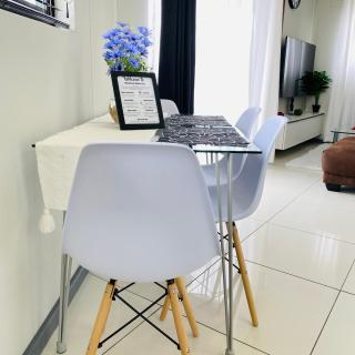 Comfy Corner Windhoek - 6