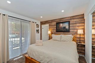 Charming Condo W I Hot Tub & Pet Friendly - Big Bear Lake - 8
