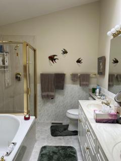 Luxury bungalow in NW Calgary - Calgary - 1