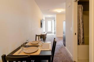 Exquisite One Bedroom Apartment in NW - 1