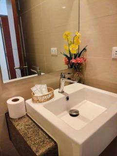 One Manchester Place, Mactan Newtown - Lapu Lapu City - 4