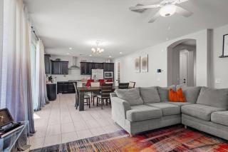 Family Vacation Home - 2