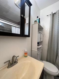 Vintage Room In A Shared House - Sherbrooke - Hartford - 5