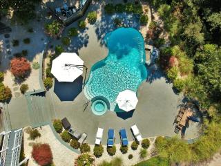 Water Views Heated Pool & Hot Tub - 9