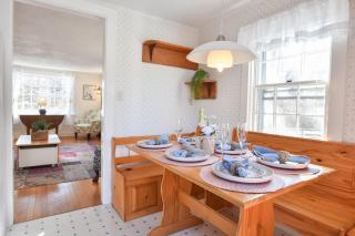 15556 - Walk to Skaket Beach or Bike to Rail Trail w Outdoor Shower SUP Board Ping Pong Table - Orleans - 2