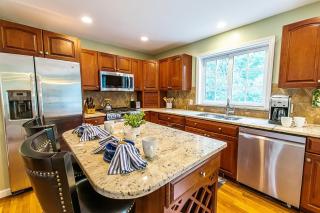 Close to Bike Path 1 Mile to Beaches - 6