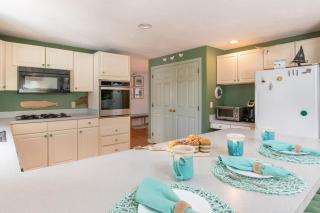0 6 Miles to Beach Great for families - Chatham - 3