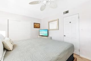 Heron Lagoon, dock, pool, the Catamaran at Siesta Key Bungalows - Siesta Key - 1