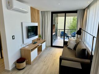 Departamento Moderno Premium con Piscina y Cochera - Pinamar - 0