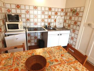 Appartement 2 pièces avec parking et wifi, centre-ville Sainte-Maxime - FR-1-780-69 - Sainte-Maxime - 3