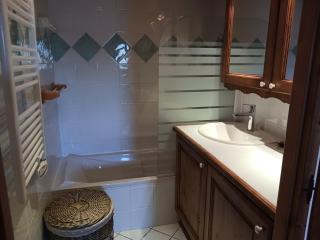 Spacieux 4 pièces au ski, 3 chambres, accès piscine - FR-1-411-948 - 2