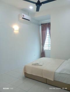ReHeart Lovely home 4 rooms airconds with living hall aircond & free wifi - Kampong Sungai Mati - 9