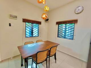 Banglo setingkar dekat airport Kepala Batas -Pinky Sweet Homestay Alor Setar 3 rooms plus 1 musolla with 2 bathrooms - Kepala Batas - 3