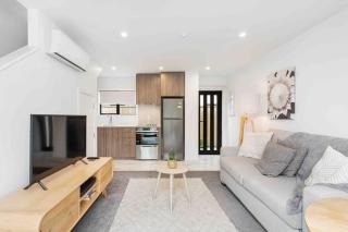 Exceptional Value For Money Sunny Warm 5 Mins CBD - Christchurch - 2
